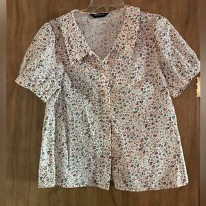 Floral short sleeve button up shirt